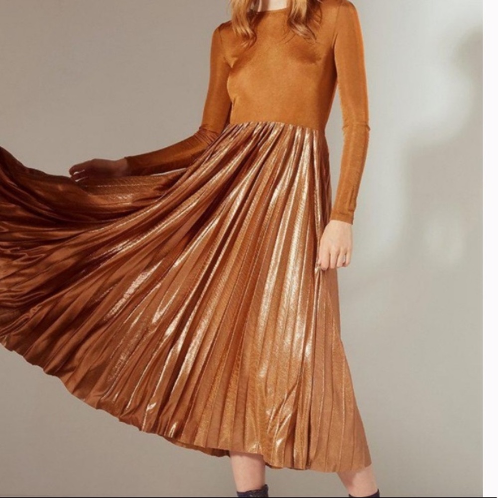 Urban Outfitters Gold rush pleated metallic dress